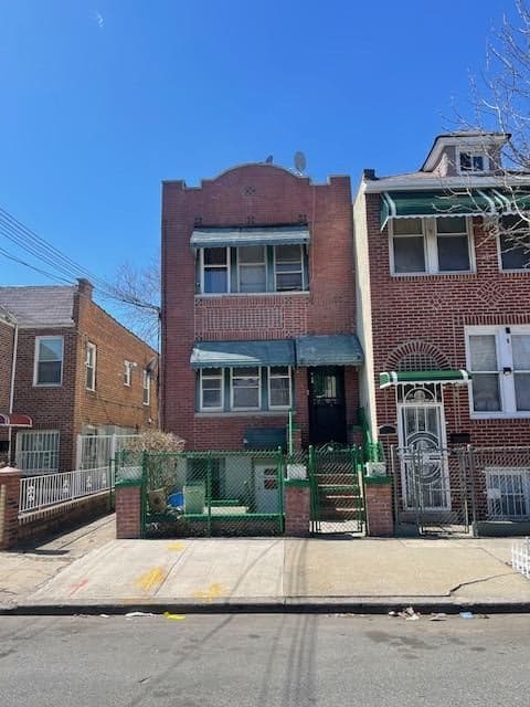 162 E 59th Street photo 1