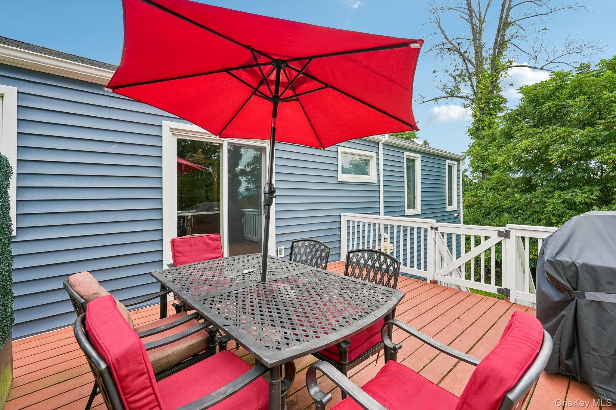111 Hilltop Road thumbnail 44