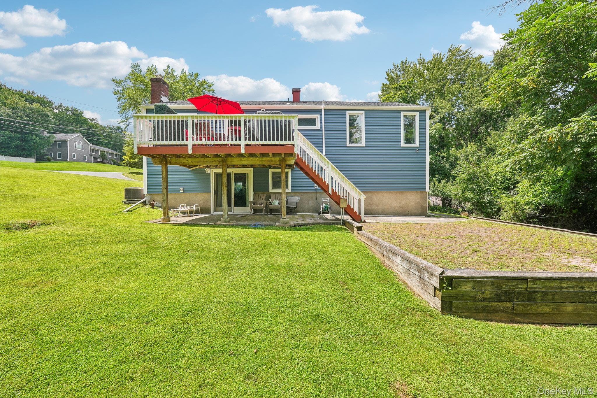 111 Hilltop Road thumbnail 39