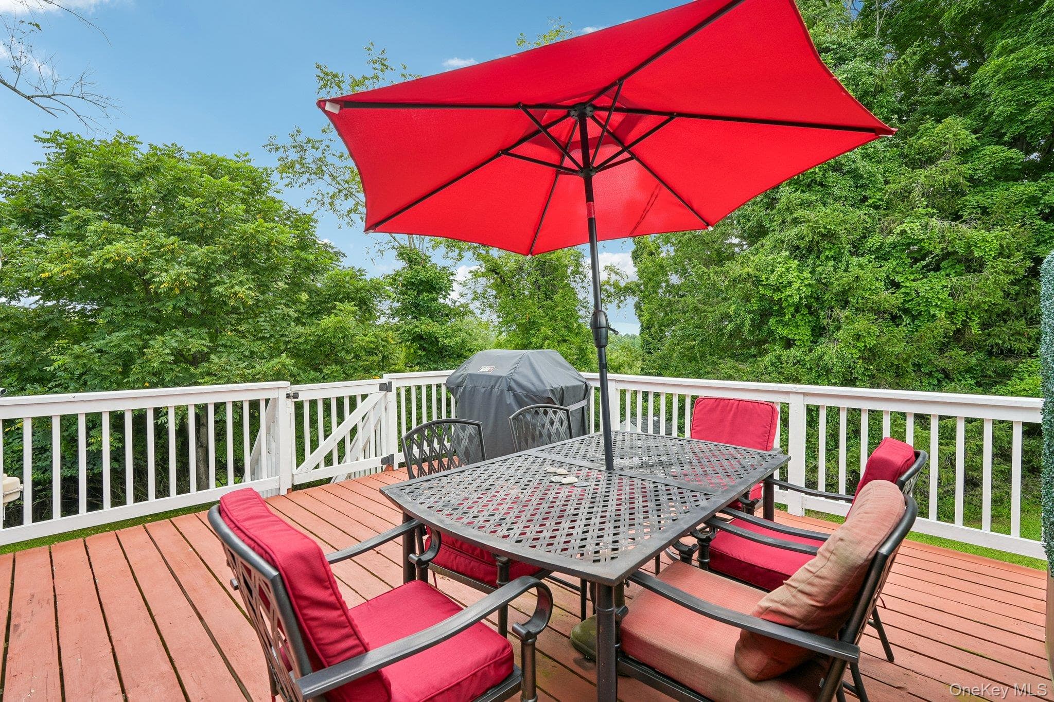 111 Hilltop Road thumbnail 43