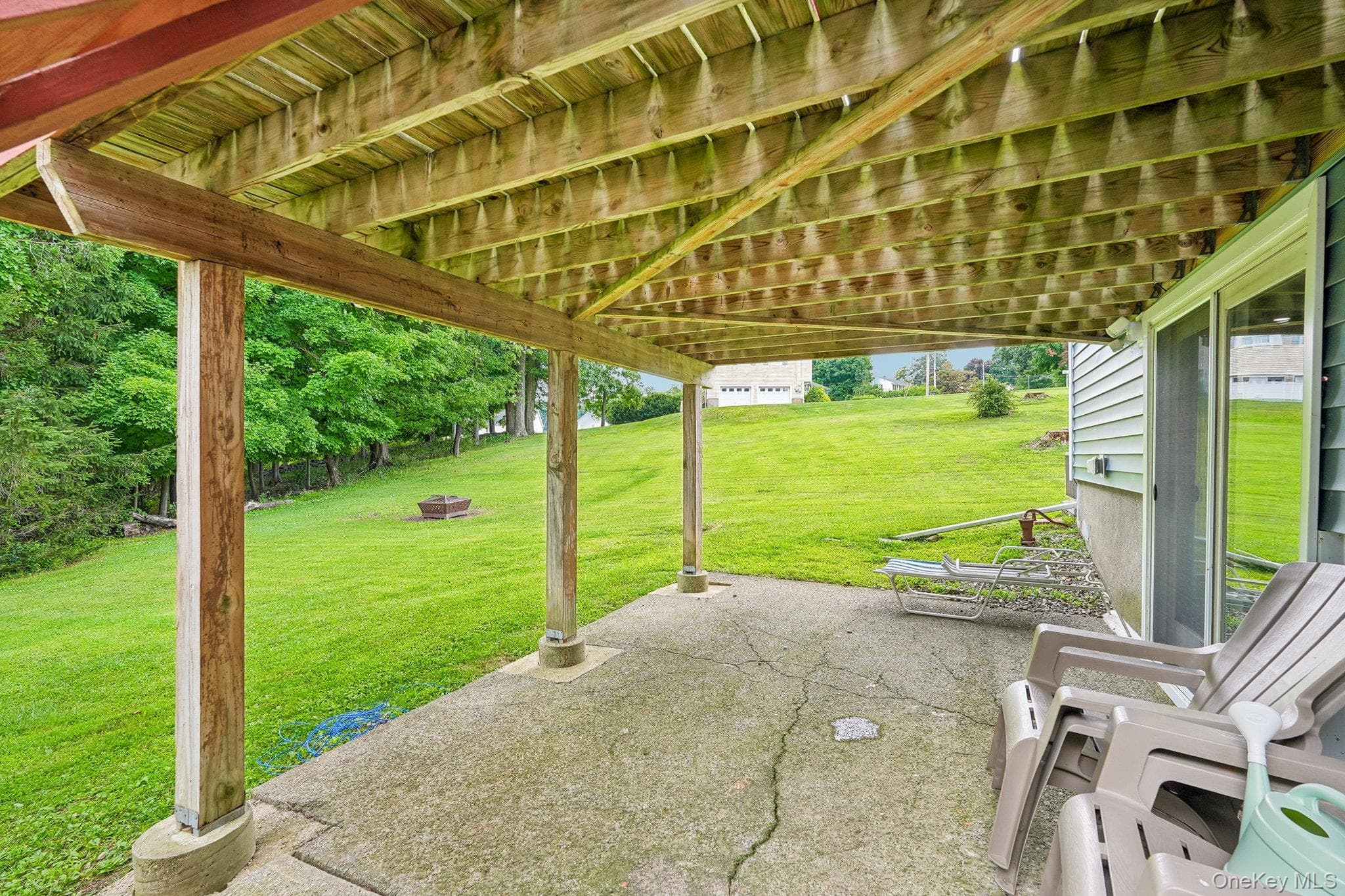 111 Hilltop Road thumbnail 45
