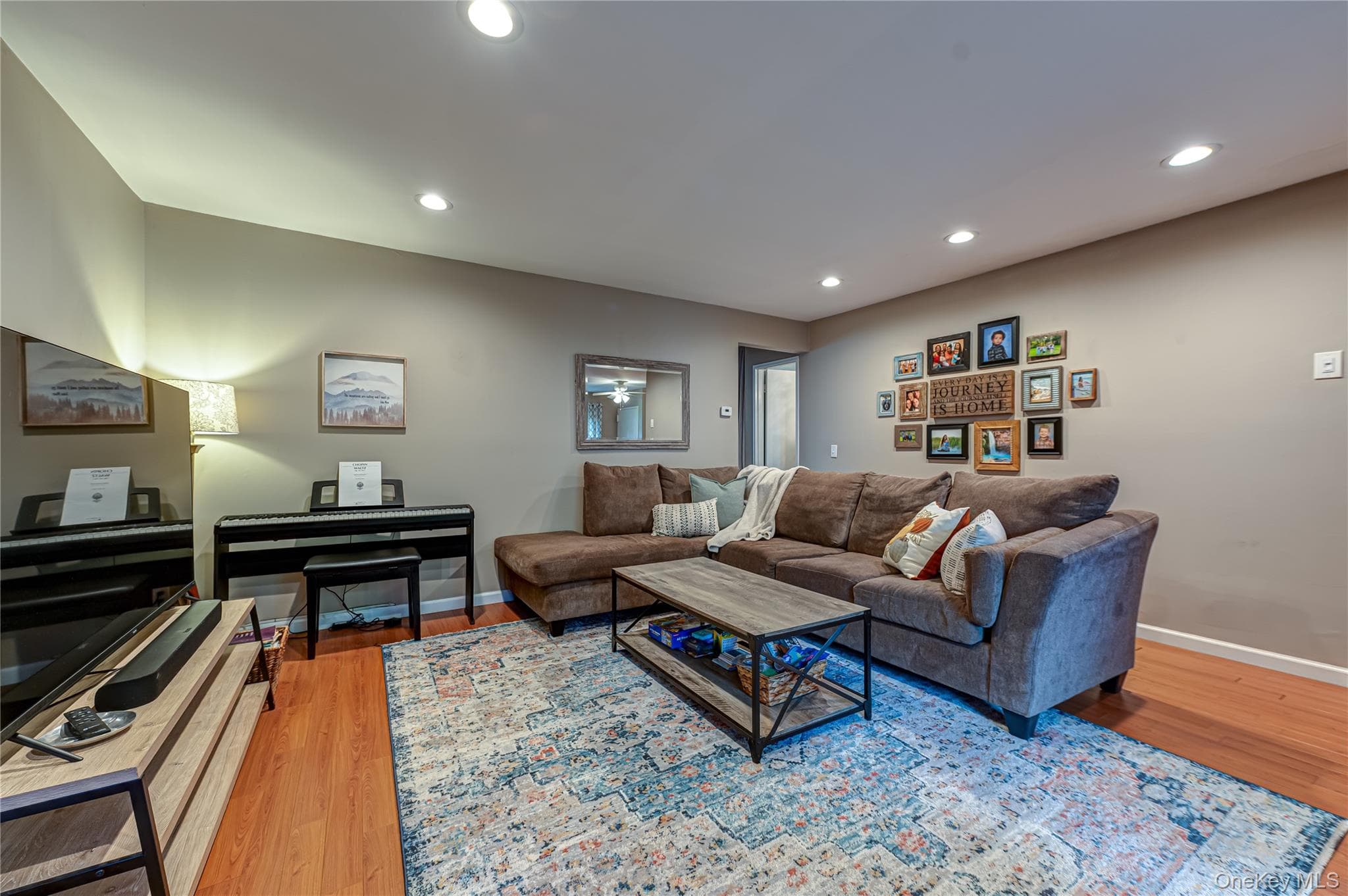 85 Richmond Boulevard Unit: 1A thumbnail 11