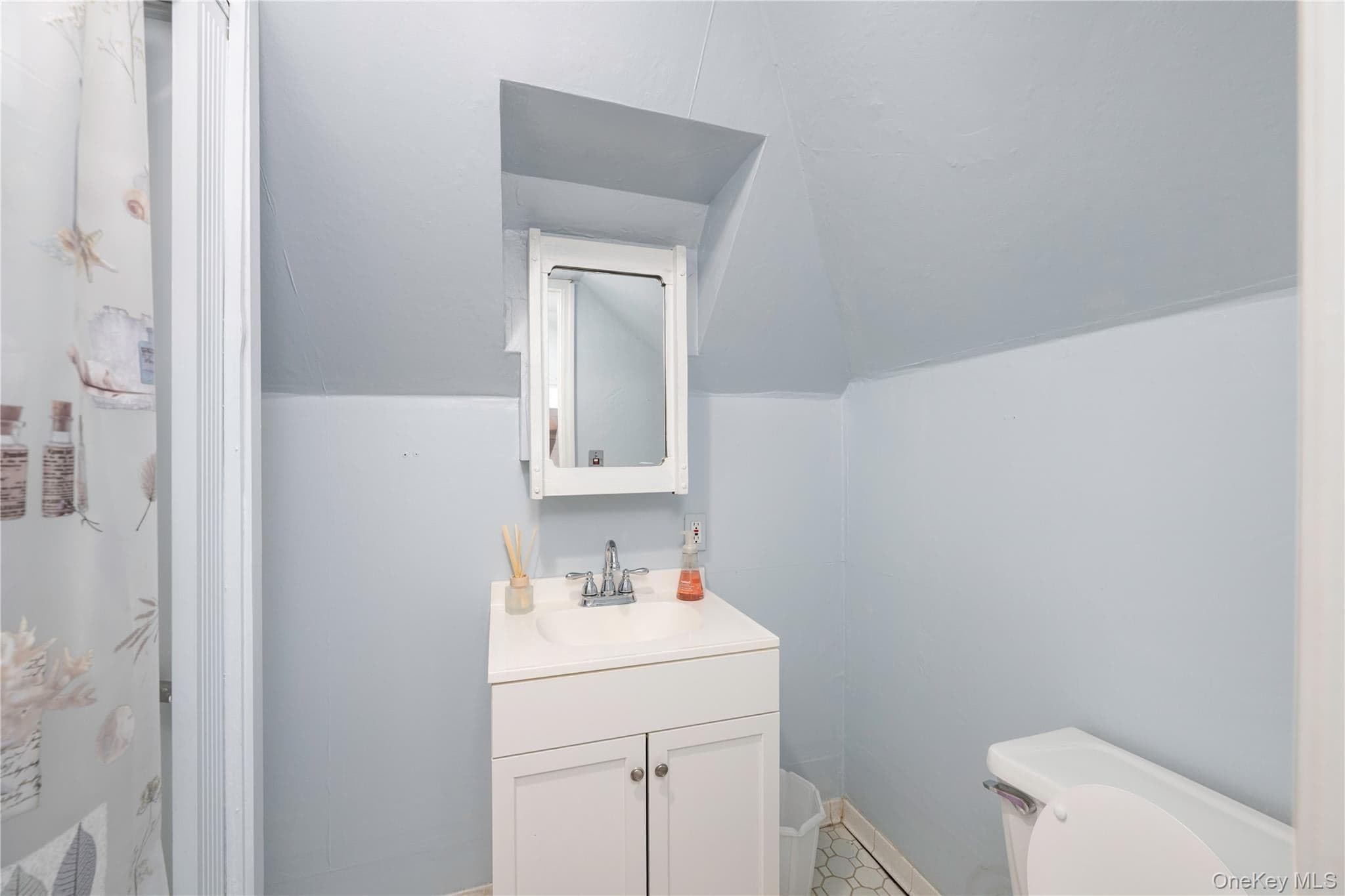 21 Barnard Avenue thumbnail 25