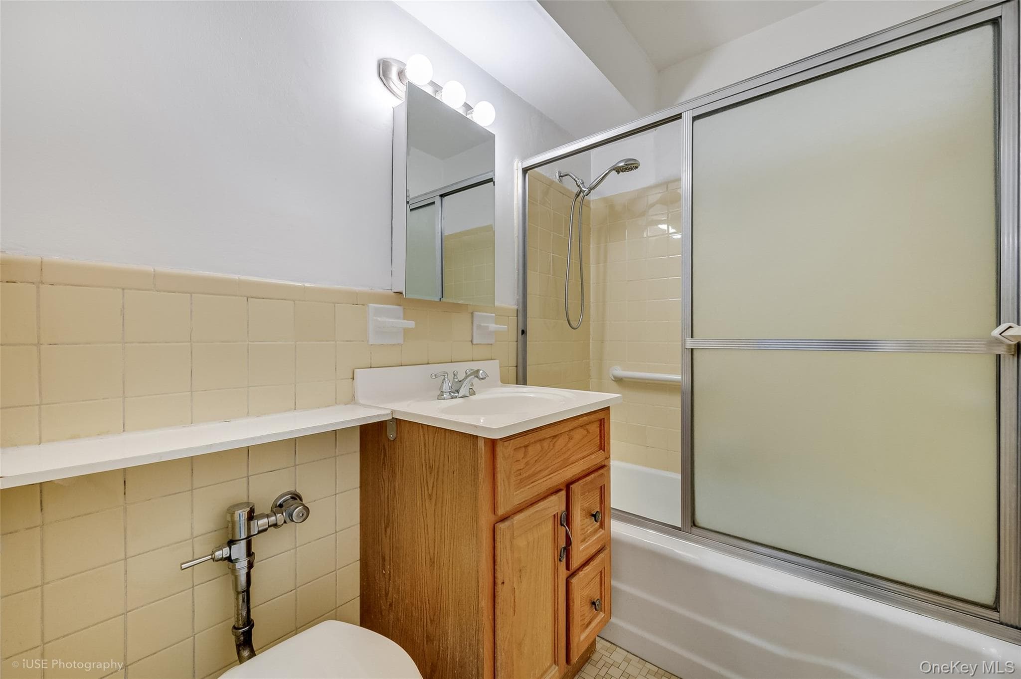 39-65 52 St. St Unit: 2H thumbnail 7