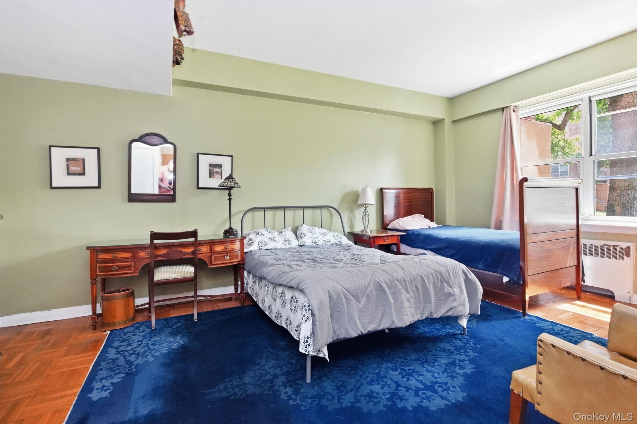 290 Collins Ave Unit: 2C thumbnail 3