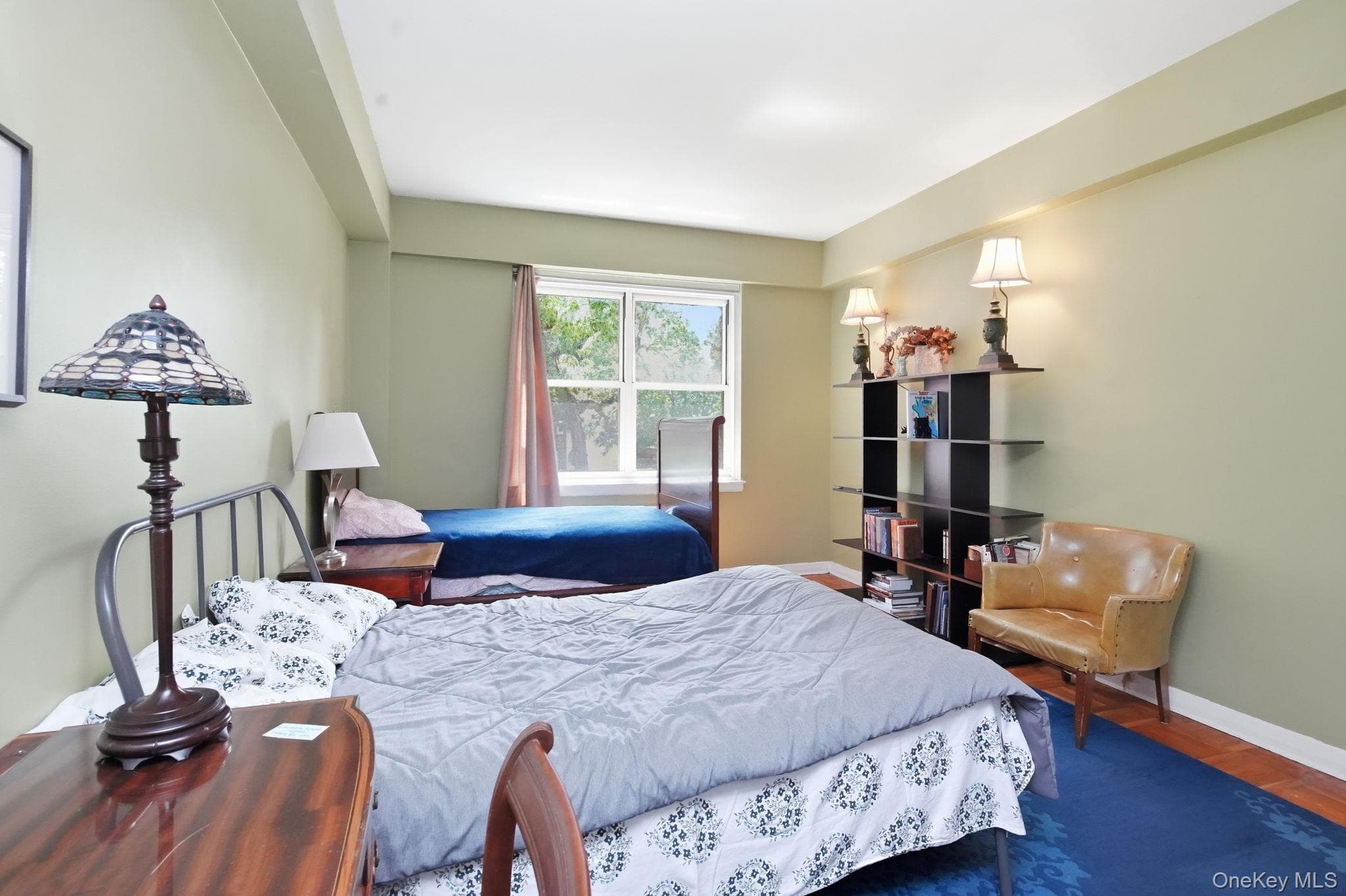 290 Collins Ave Unit: 2C thumbnail 4