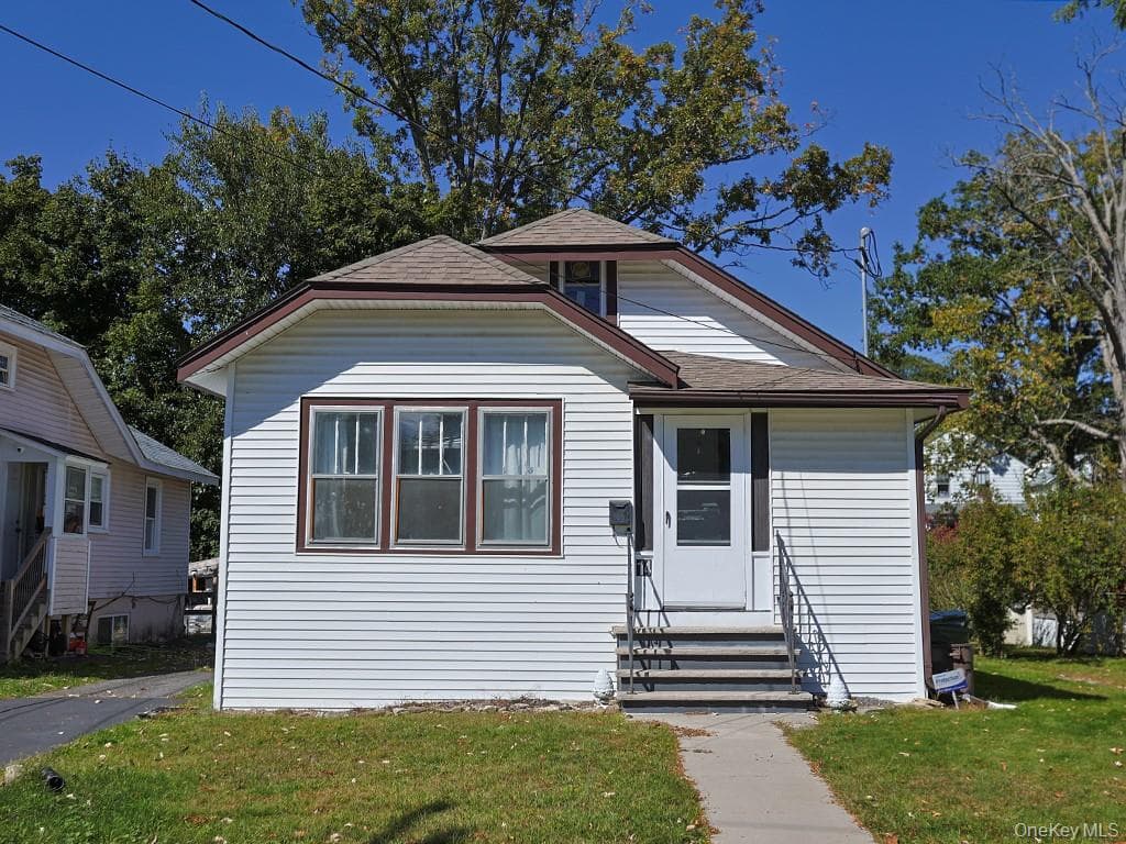 14 Columbia Avenue thumbnail 2