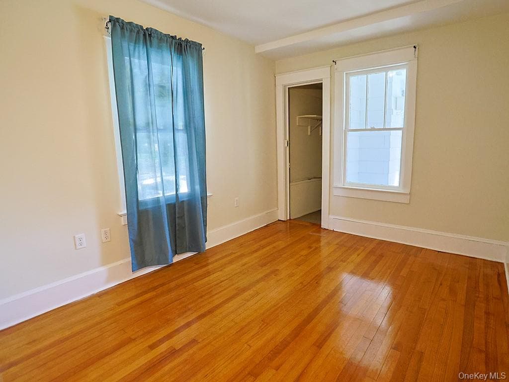 14 Columbia Avenue thumbnail 9