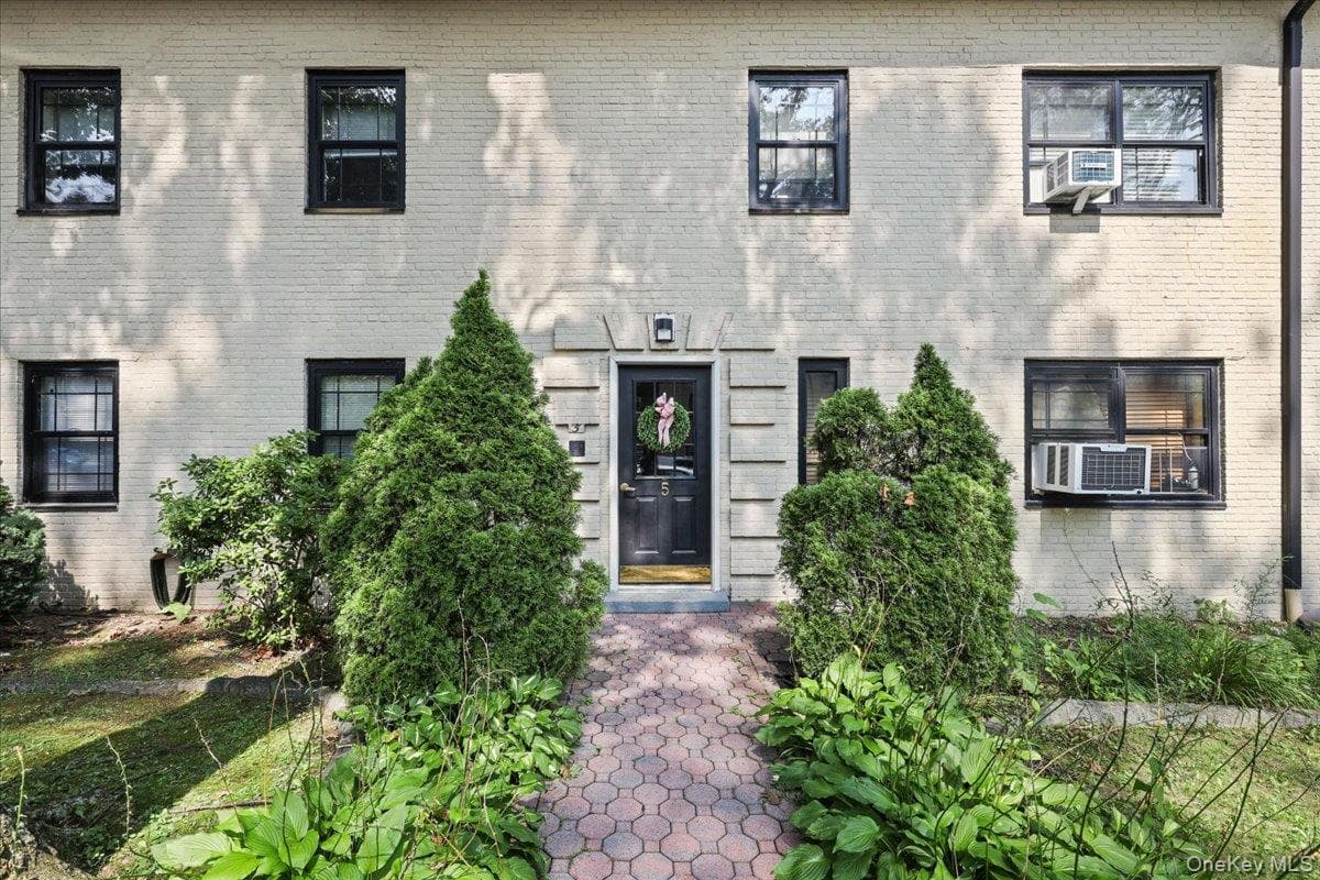 5 Whitehall Road Unit: 1L thumbnail 3