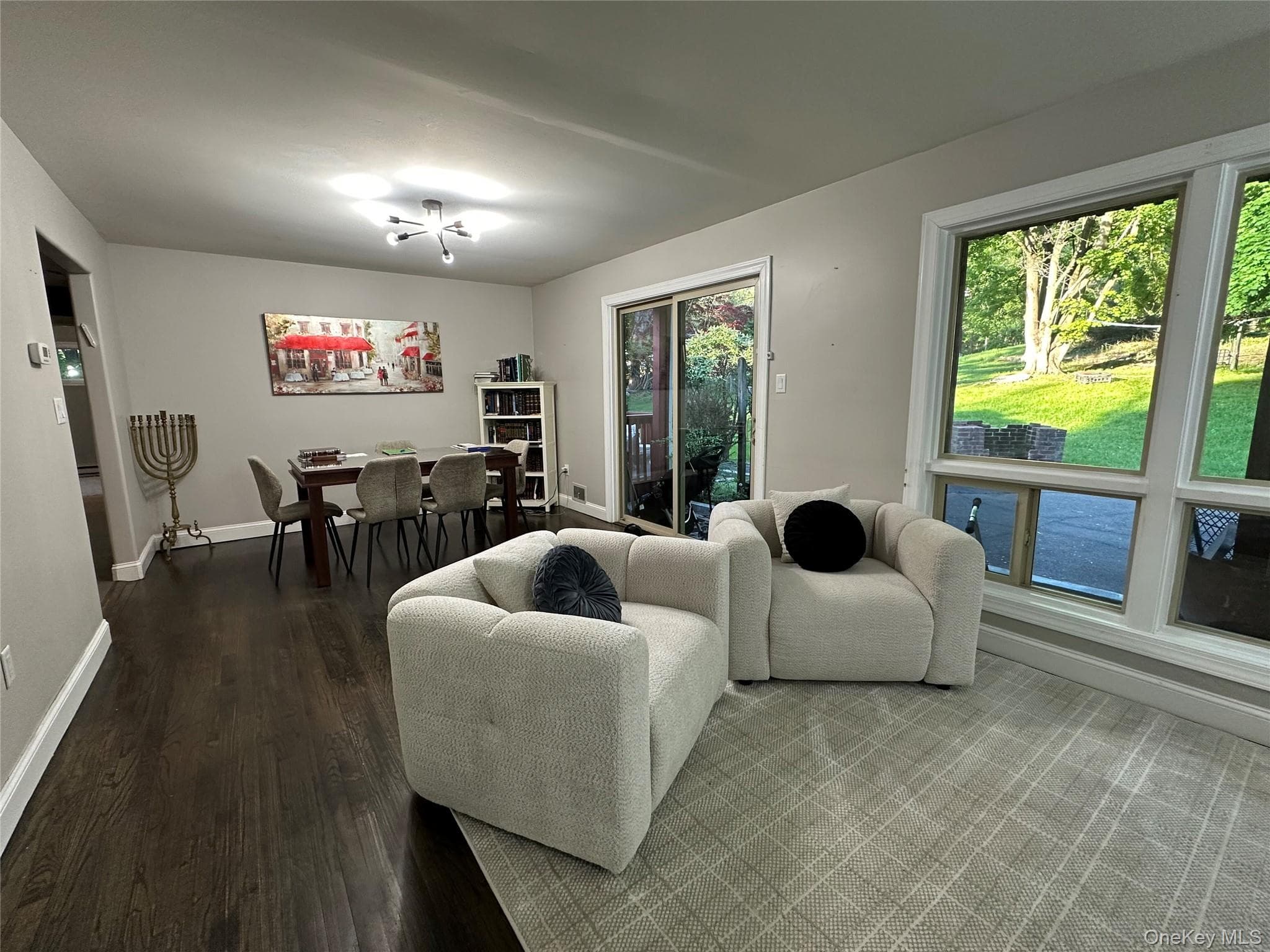 254 Hempstead Road thumbnail 2