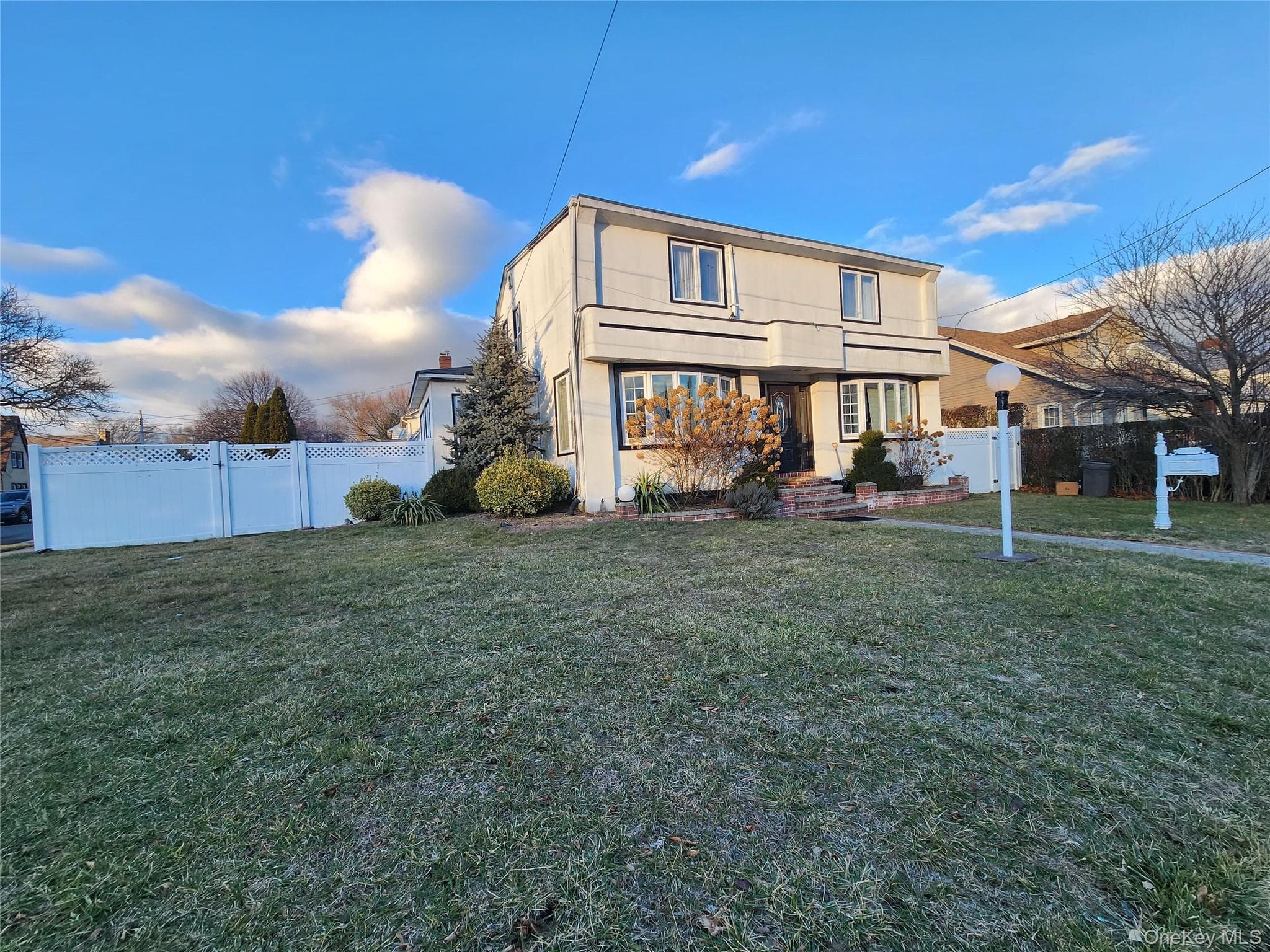 883 Mckenna Avenue thumbnail 3
