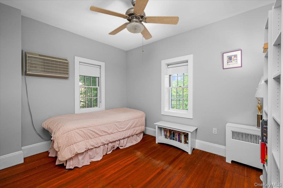 2727 Netherland Avenue thumbnail 13
