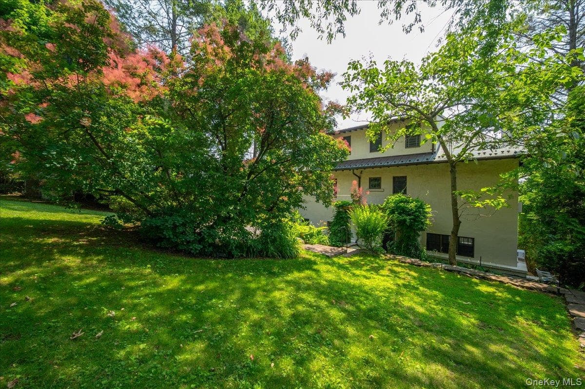 2727 Netherland Avenue thumbnail 20