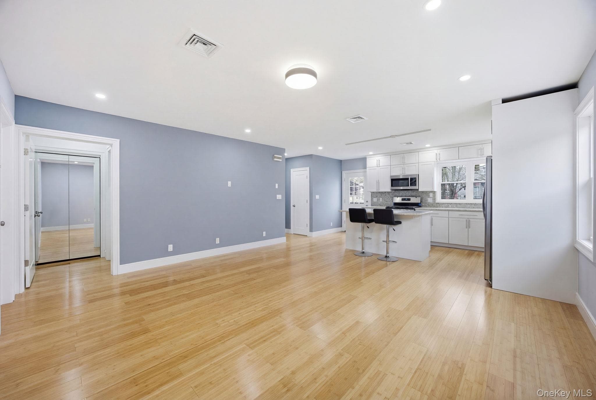 96 Coale Ave thumbnail 11