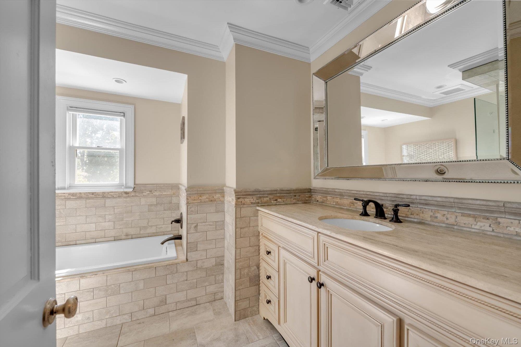 38 Newkirk Avenue thumbnail 12