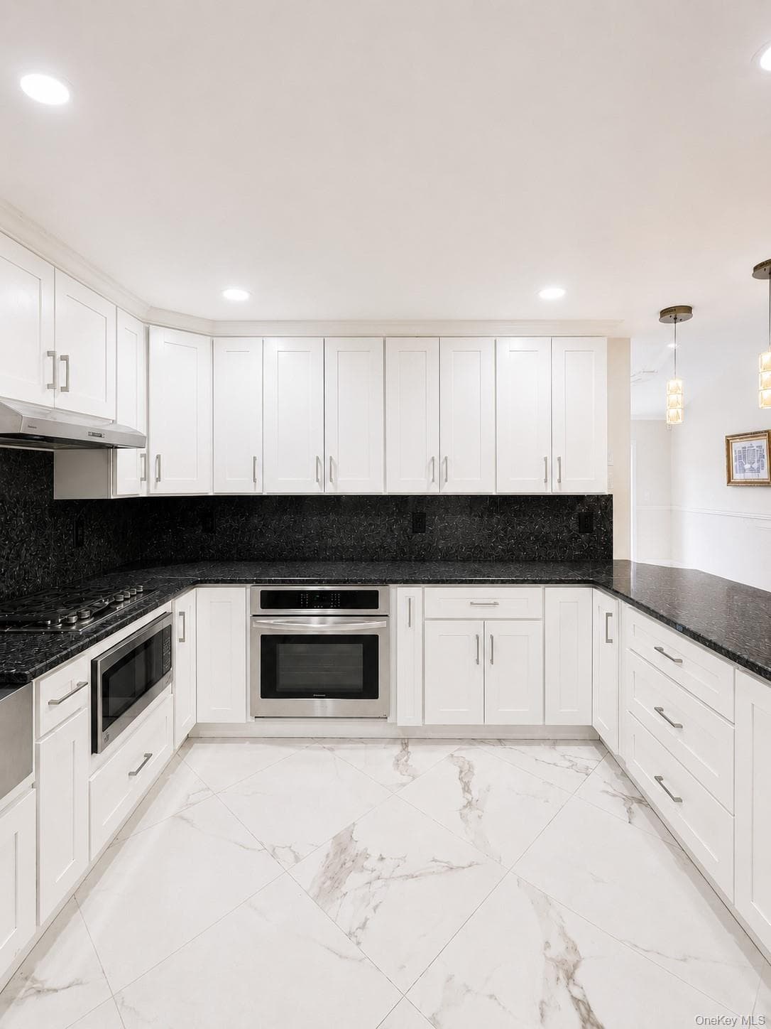 886 Woodmere Drive thumbnail 10