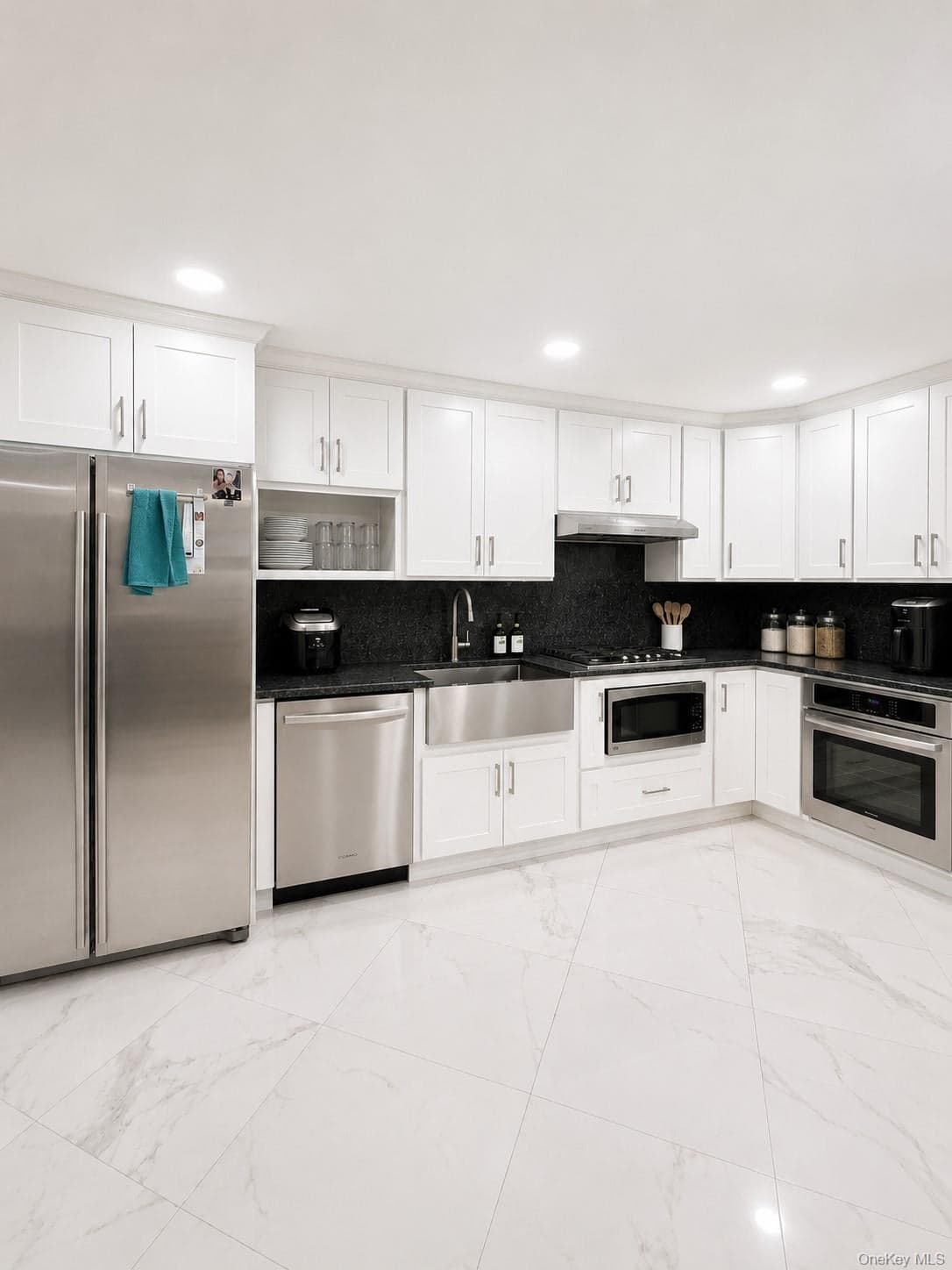 886 Woodmere Drive thumbnail 11