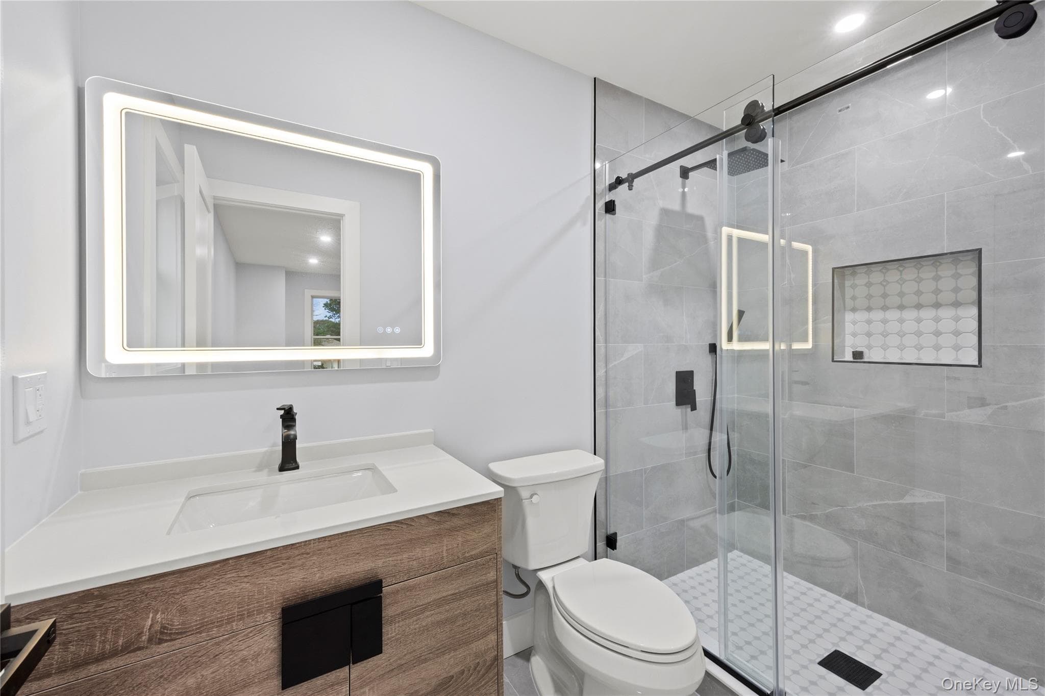 712 Bach Court thumbnail 35