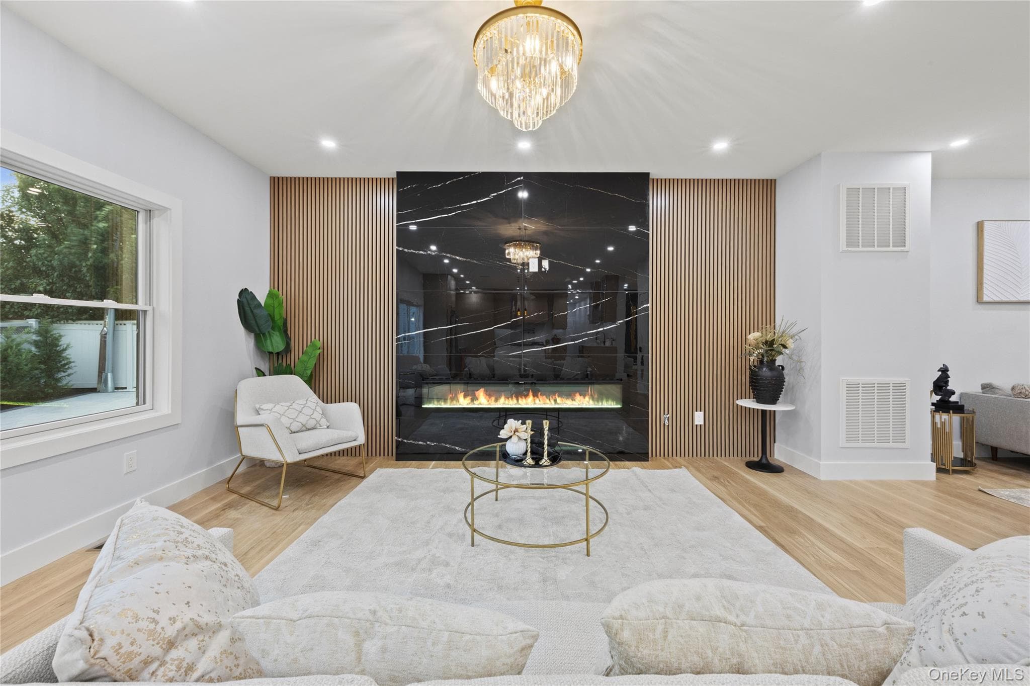 712 Bach Court thumbnail 17