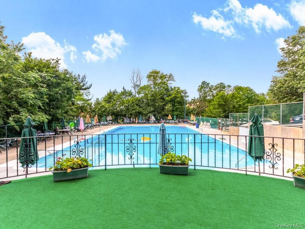 11 Balint Drive Unit: 645 thumbnail 2
