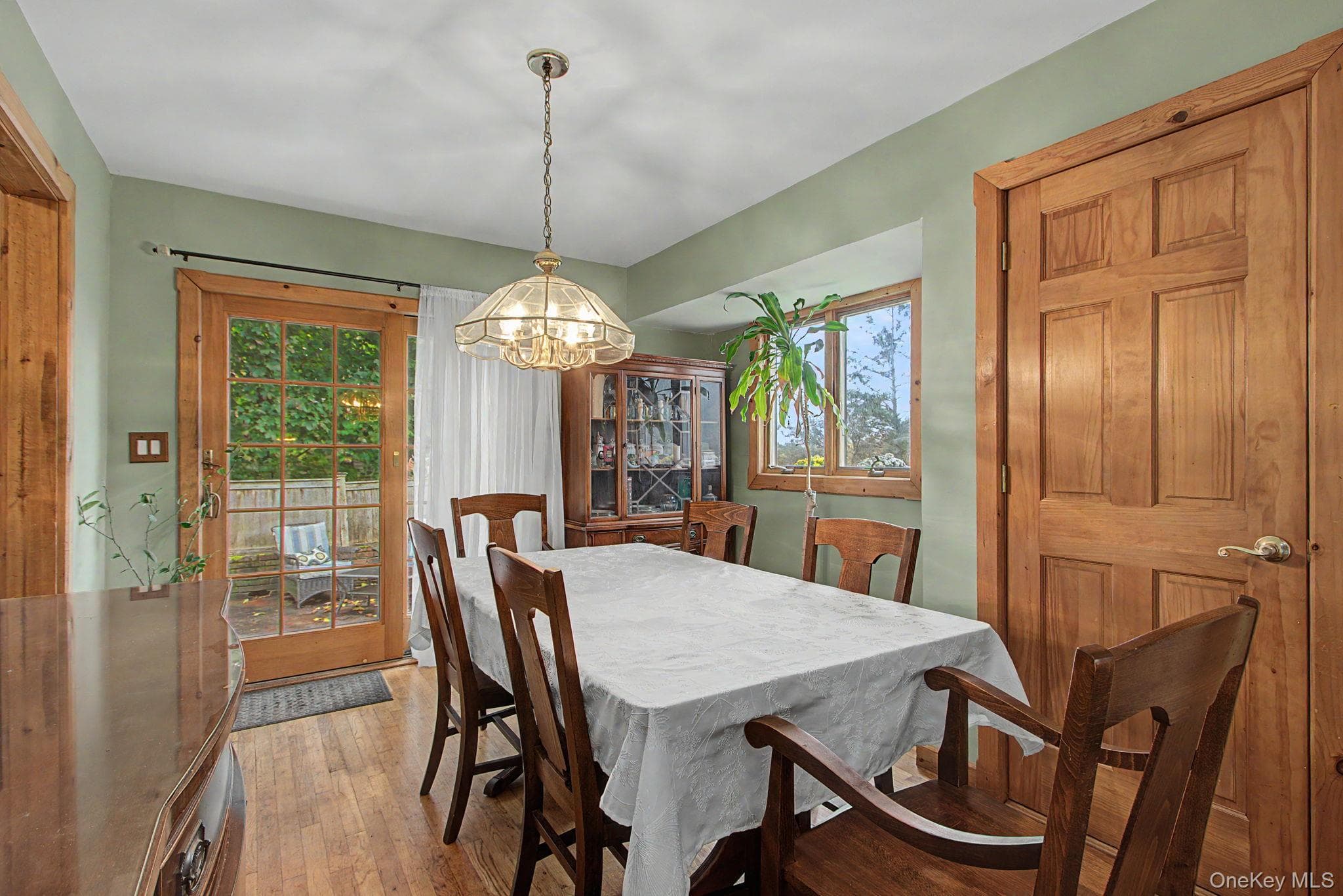 3410 Lorelei Drive thumbnail 12