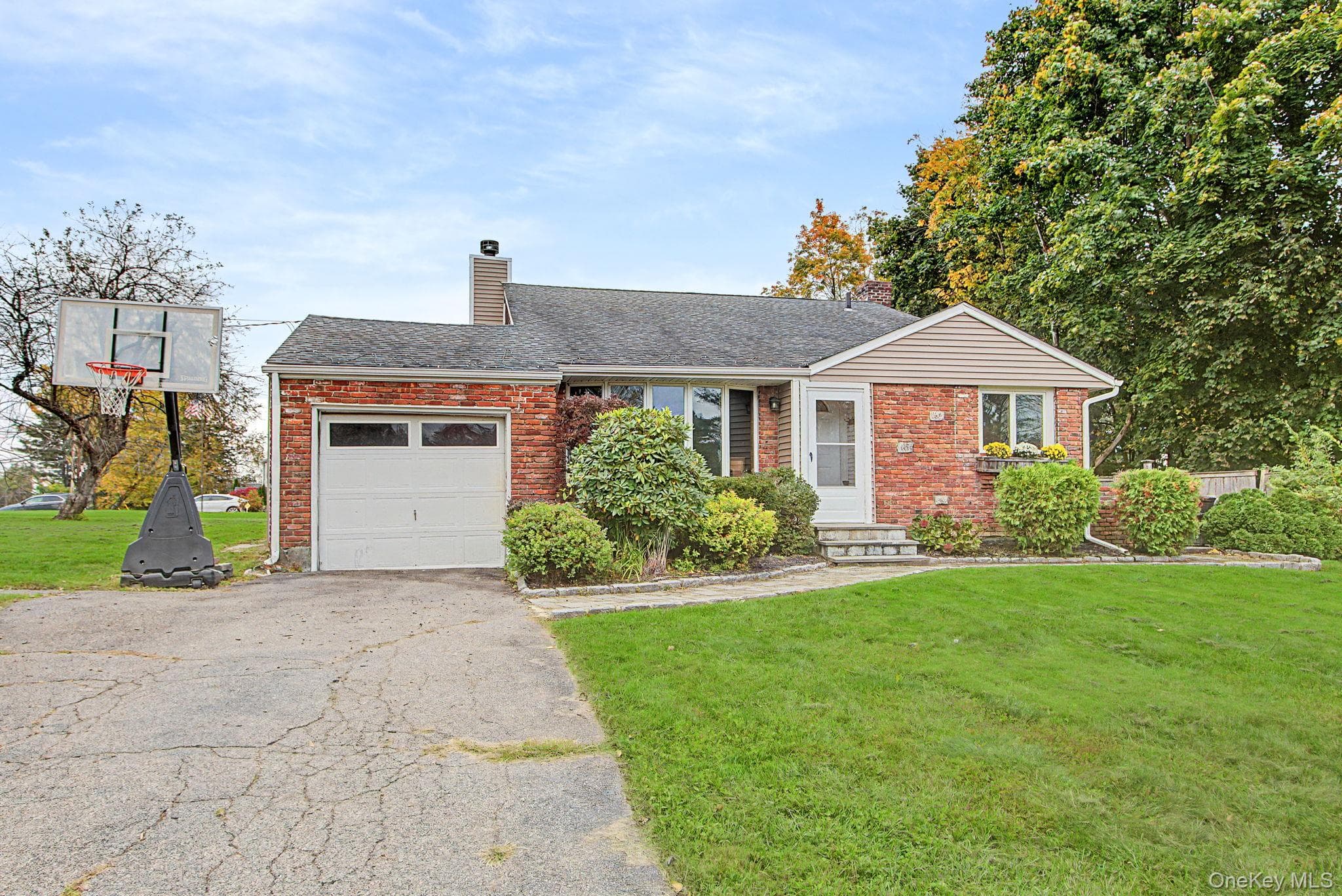 3410 Lorelei Drive thumbnail 3
