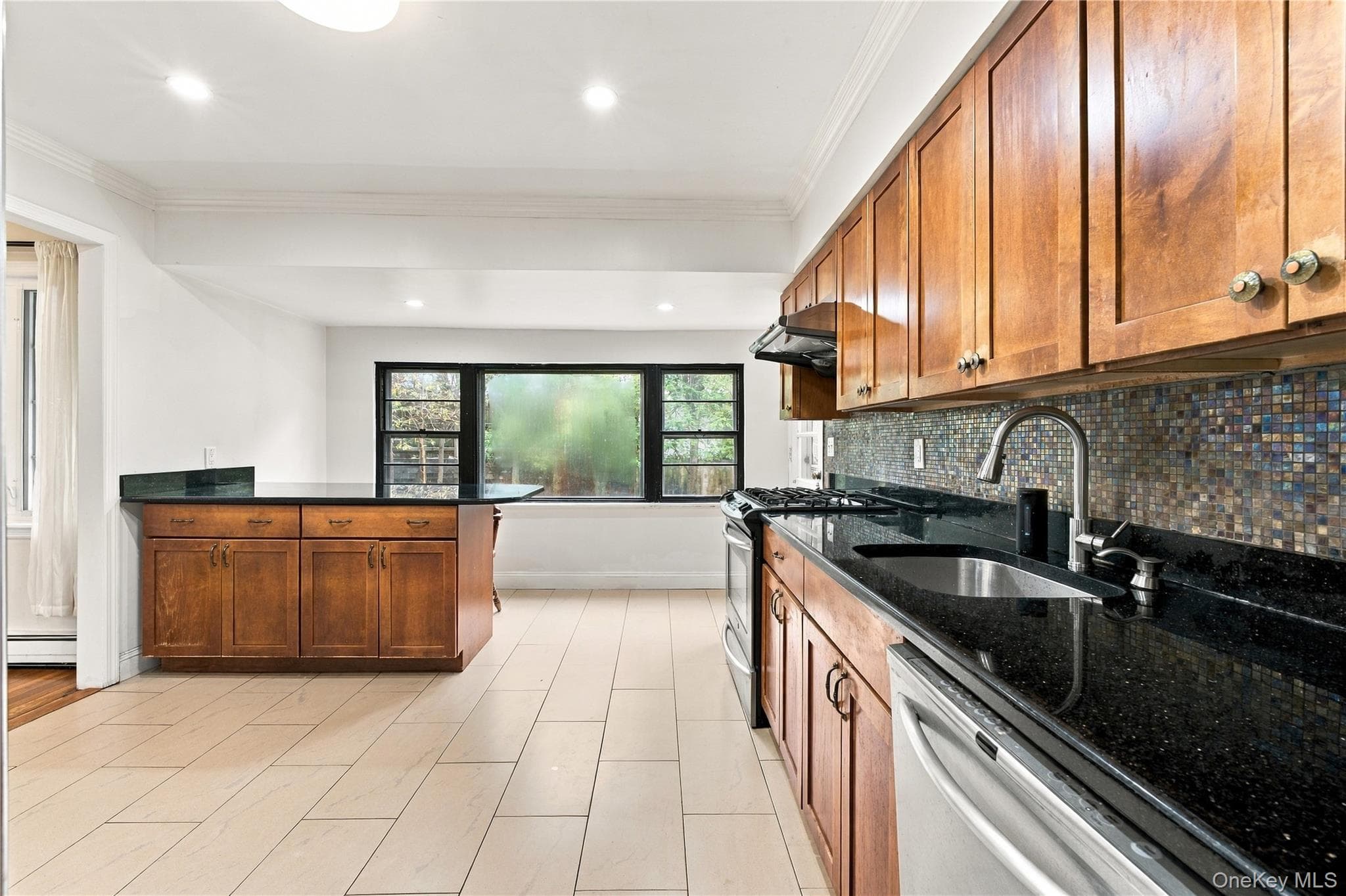 52 Winthrop Road thumbnail 9