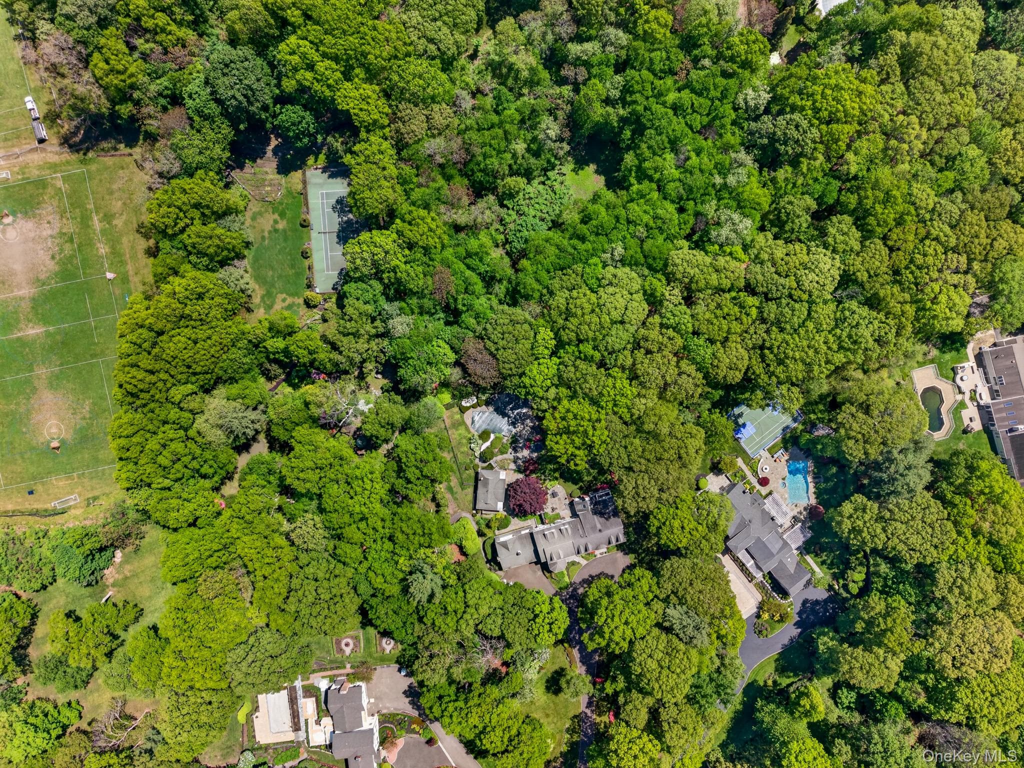 10 Redmond Lane thumbnail 9
