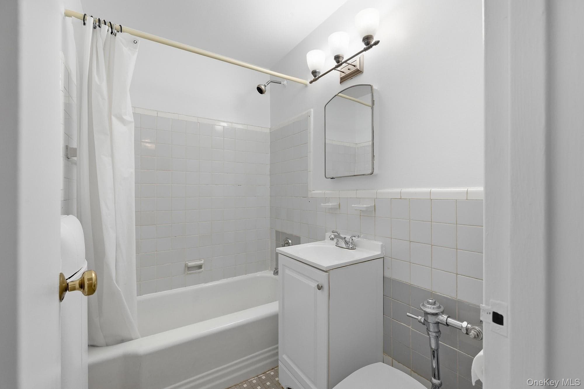 25 Knolls Crescent Unit: 4M thumbnail 14