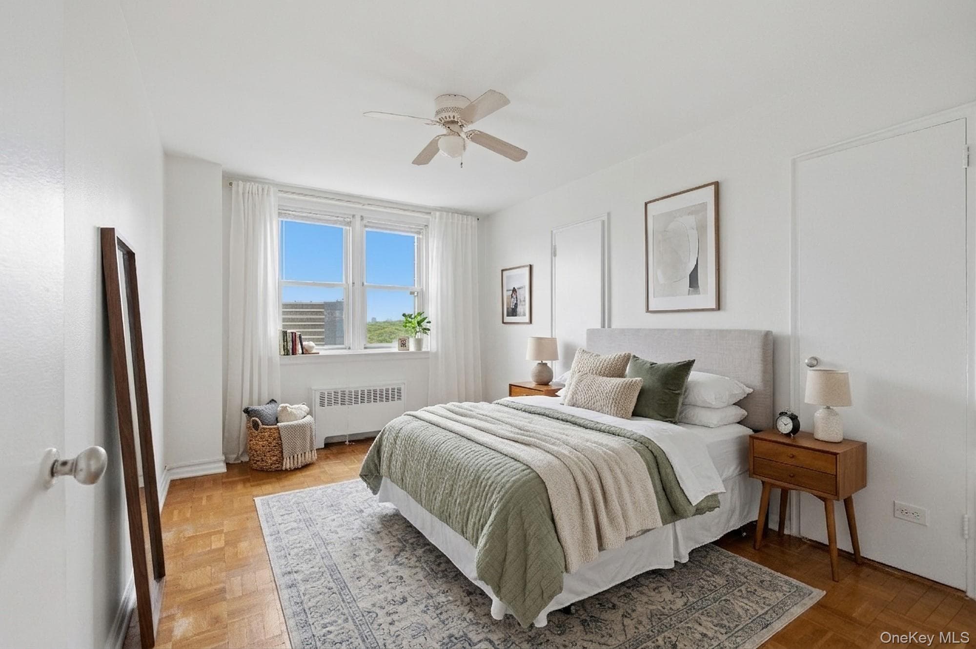 25 Knolls Crescent Unit: 4M thumbnail 12