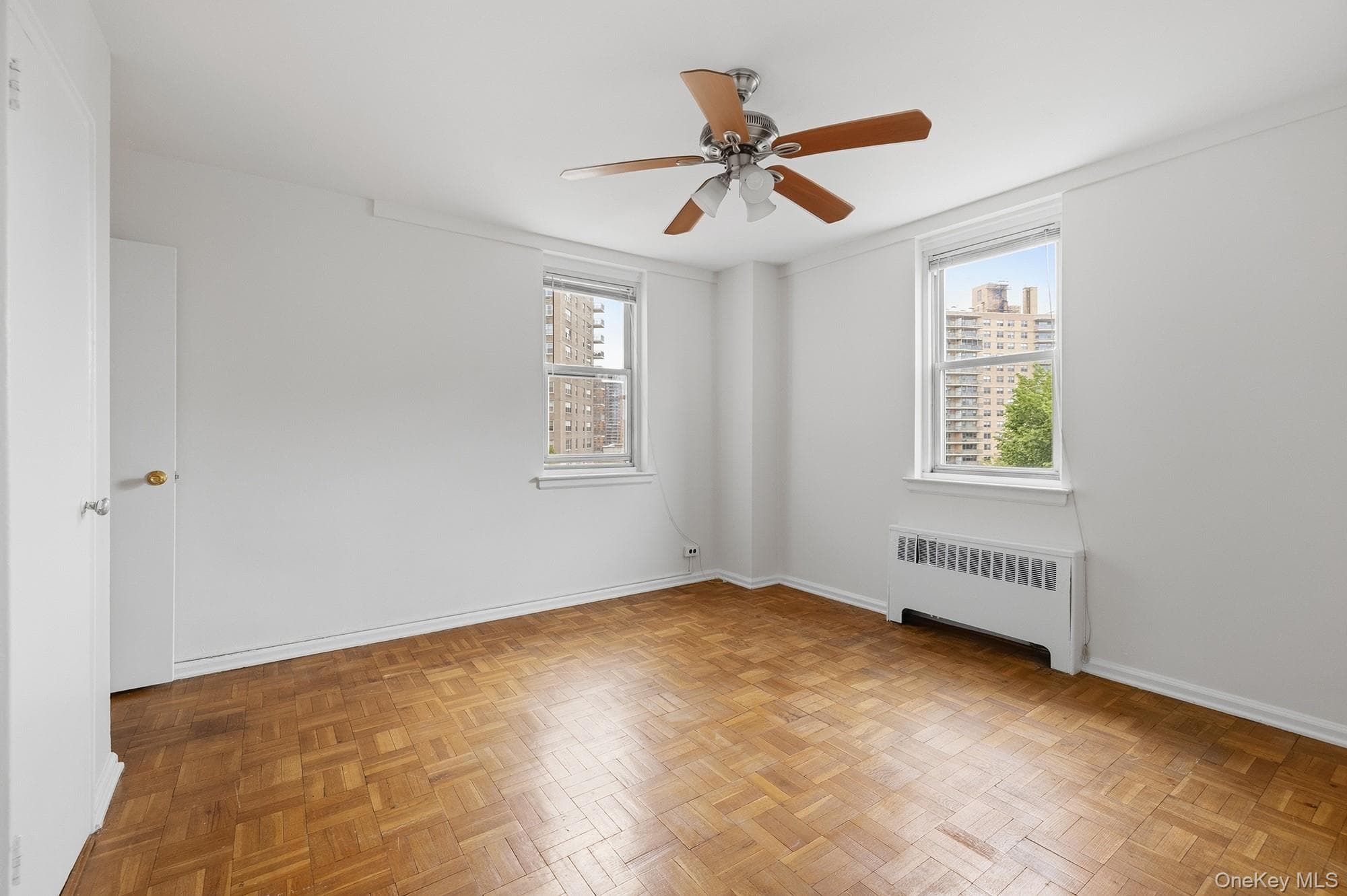 25 Knolls Crescent Unit: 4M thumbnail 9