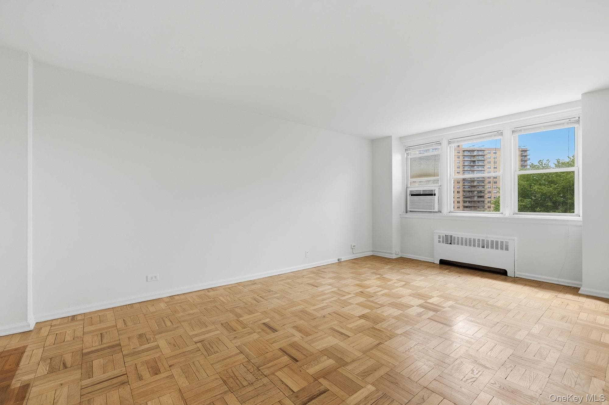 25 Knolls Crescent Unit: 4M thumbnail 4