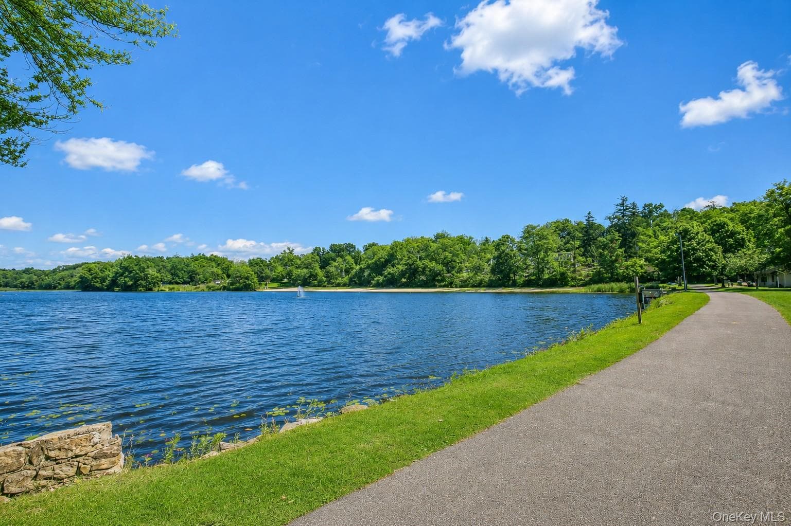2597 Farsund Drive thumbnail 43