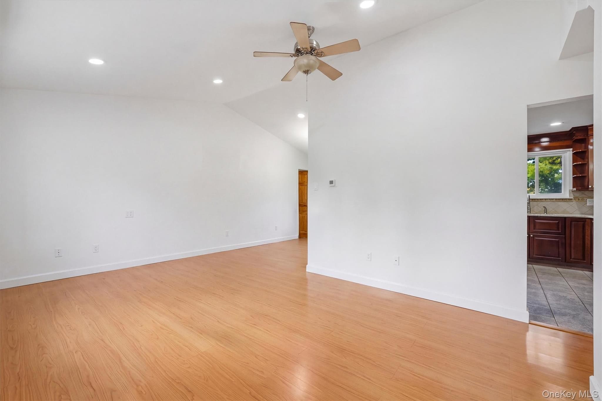 2597 Farsund Drive thumbnail 6