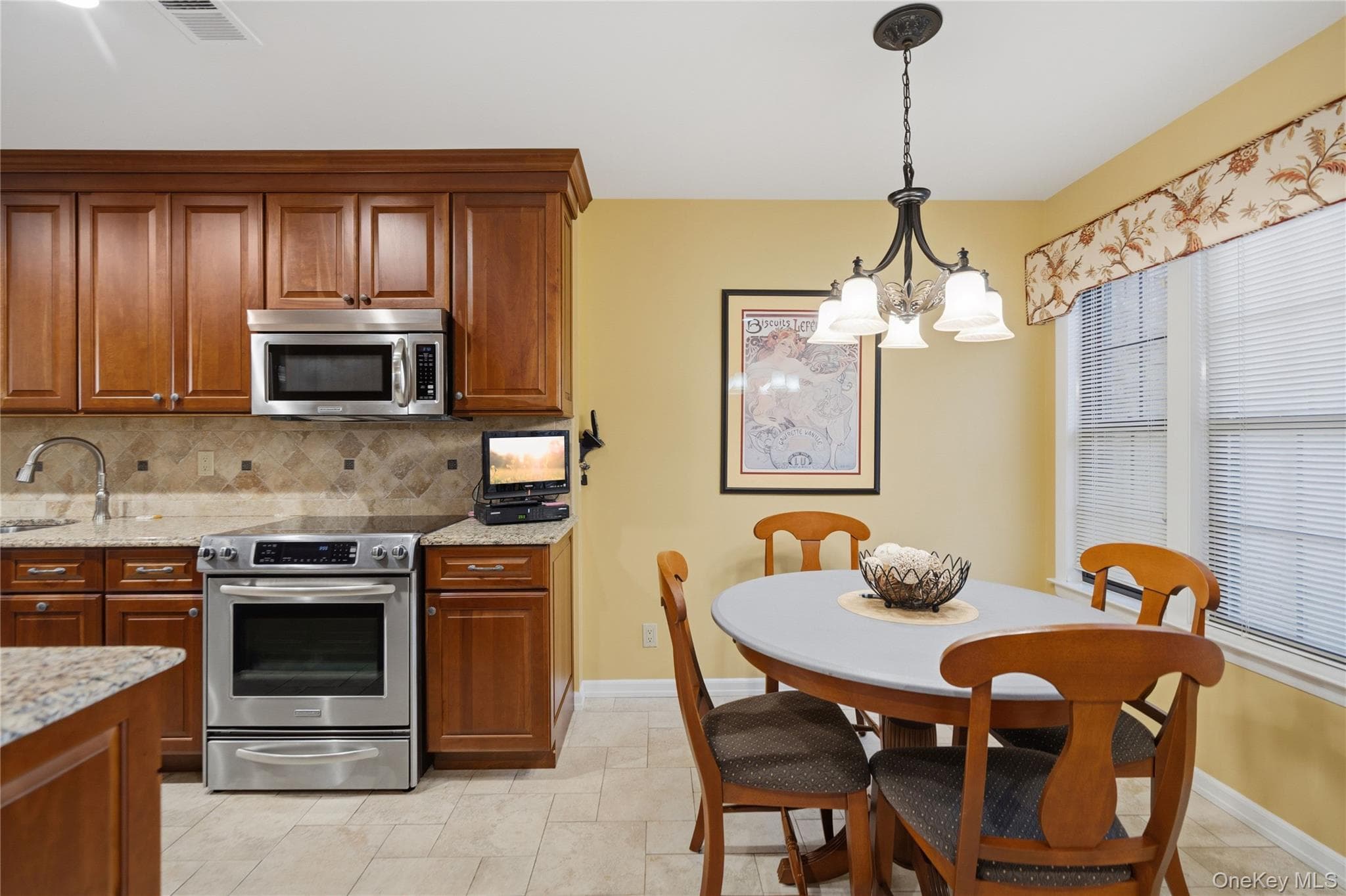 148 Southgate Circle thumbnail 9