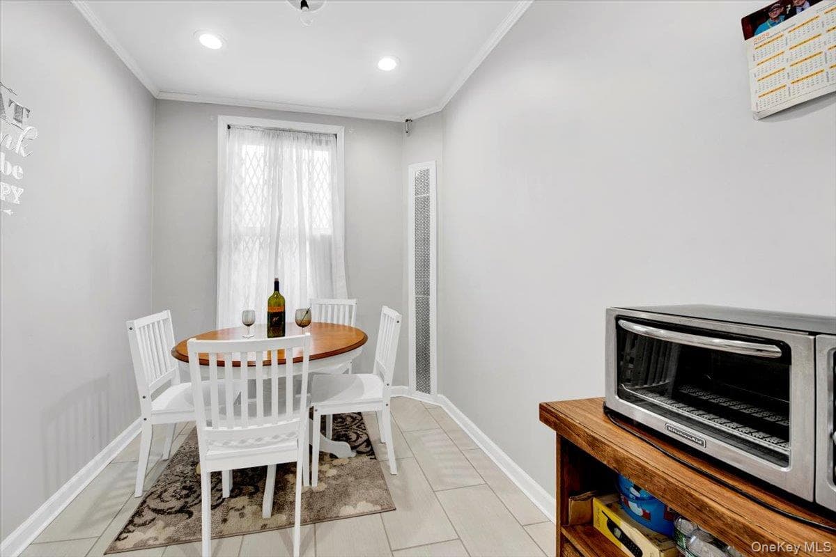 2925 Matthews Avenue Unit: 5H thumbnail 12