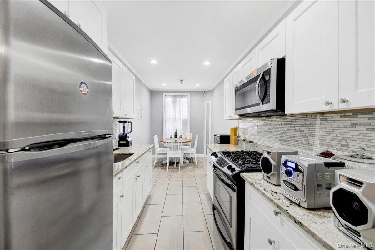 2925 Matthews Avenue Unit: 5H thumbnail 15