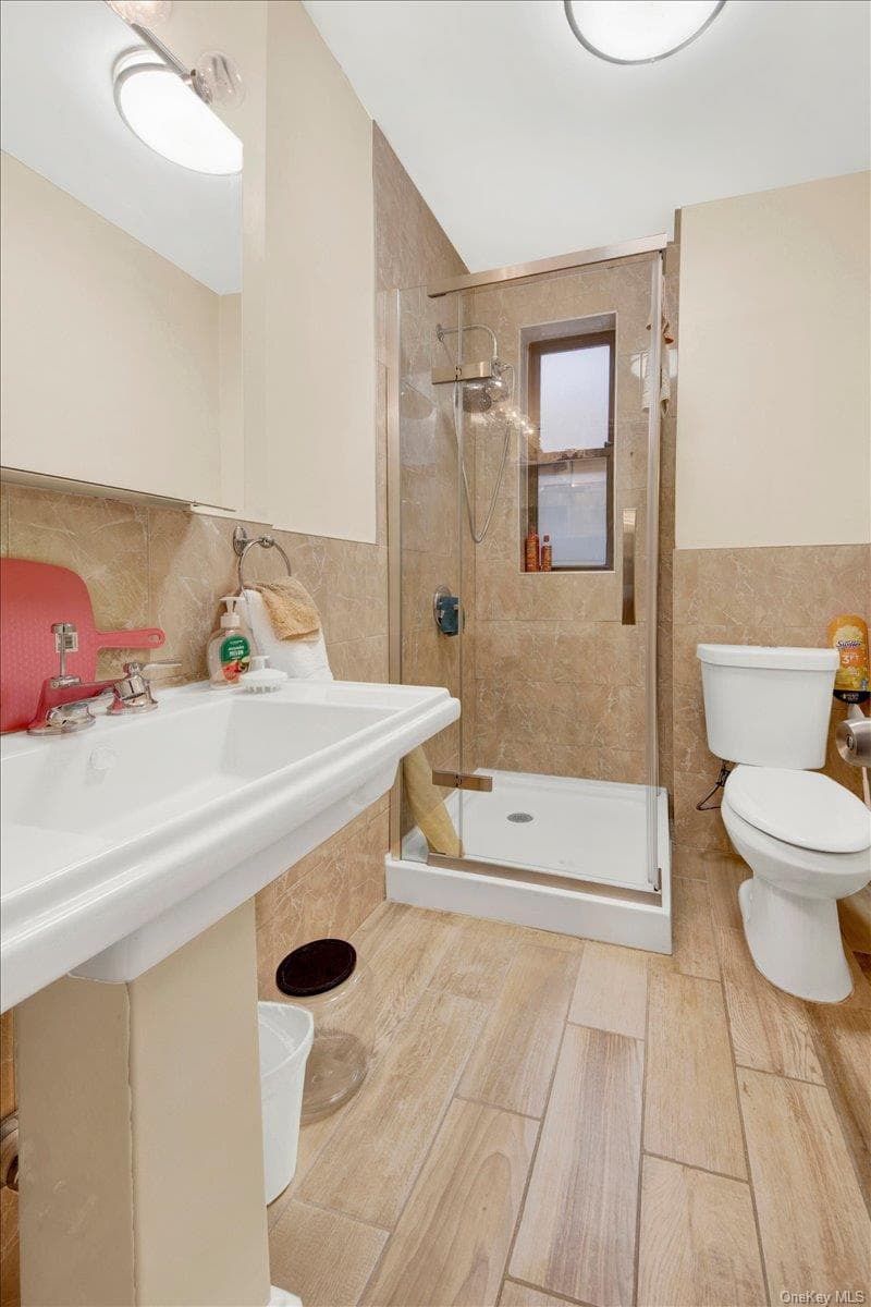 2925 Matthews Avenue Unit: 5H thumbnail 6