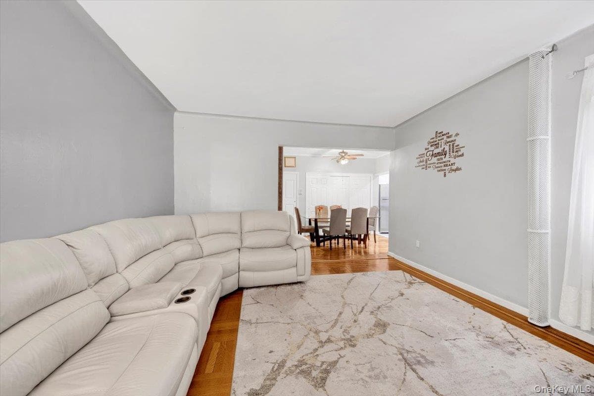 2925 Matthews Avenue Unit: 5H thumbnail 9