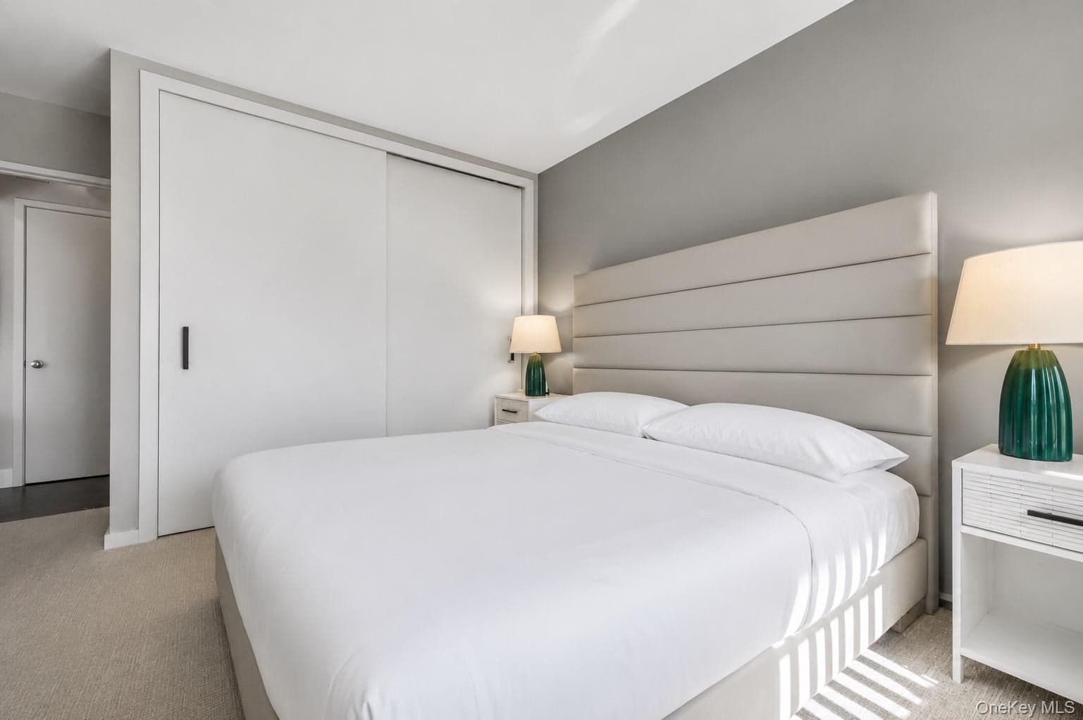 200 E 61st Street Unit: 35B thumbnail 5