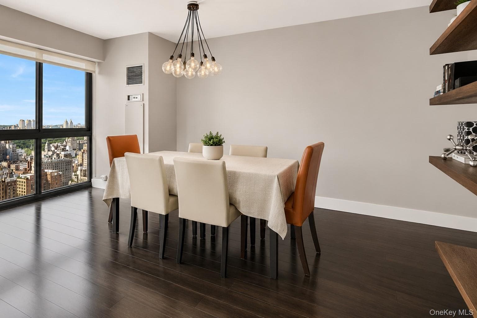200 E 61st Street Unit: 35B thumbnail 3
