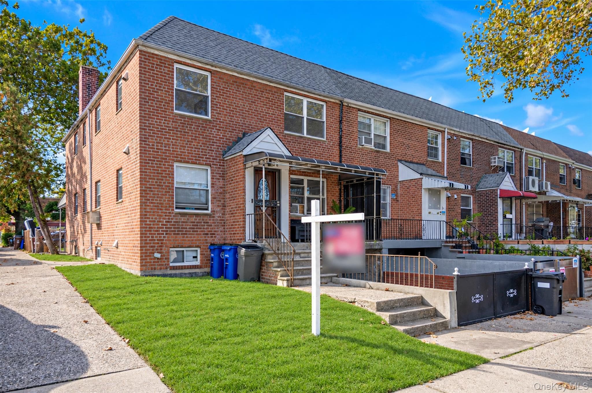 6728 Utopia Parkway, Fresh Meadows