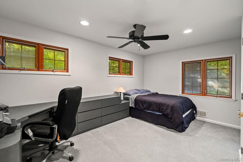 27 Mayer Drive thumbnail 18