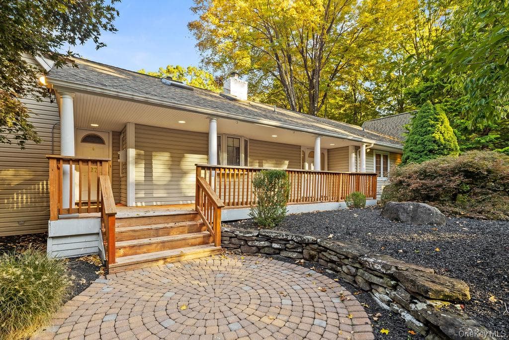 27 Mayer Drive thumbnail 3