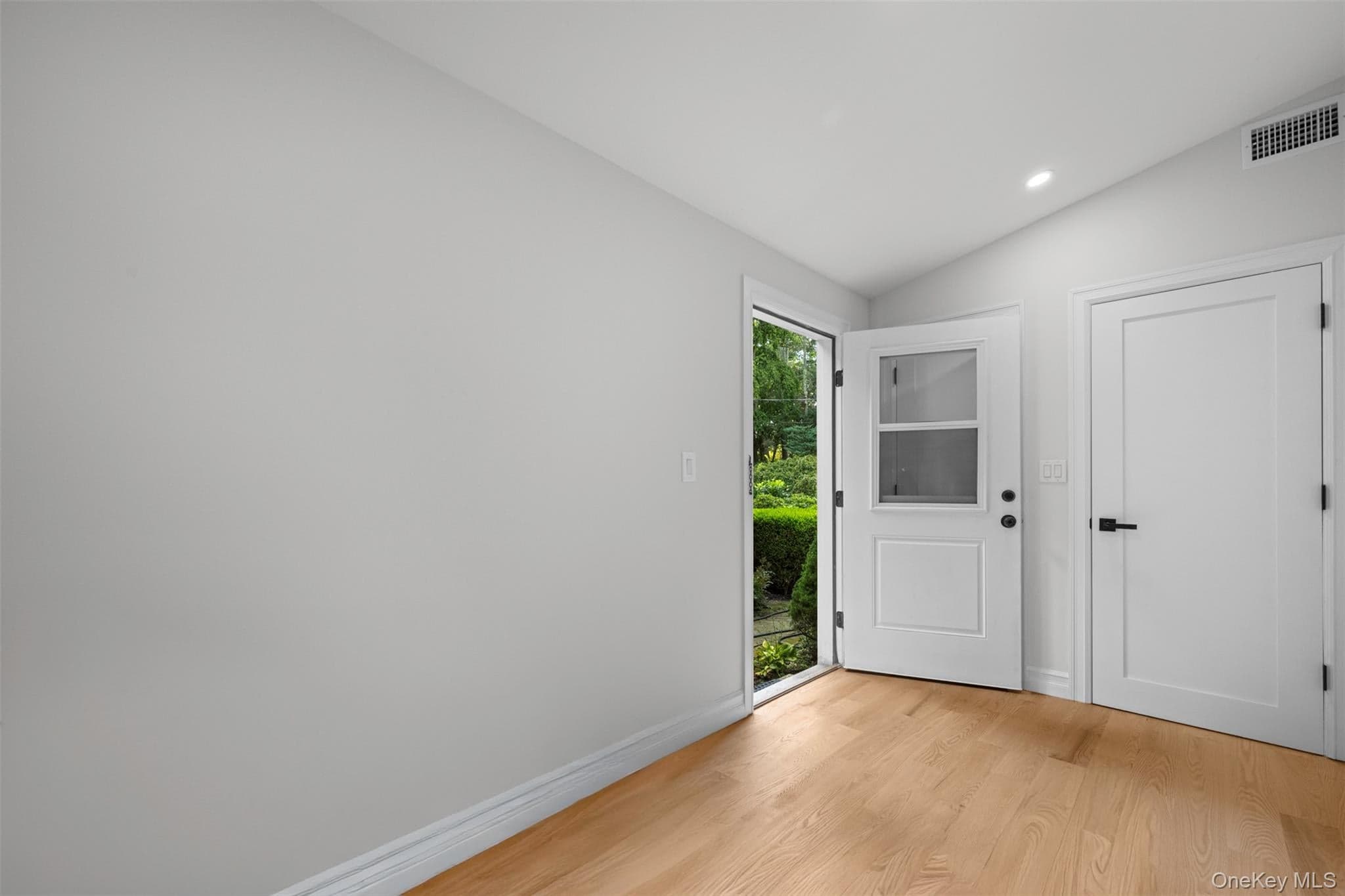 20 Chestnut Drive thumbnail 23