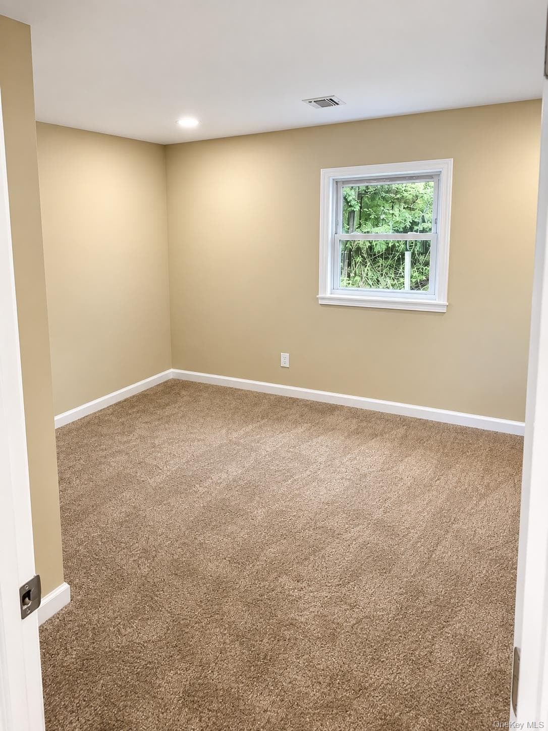 182 Frowein Road thumbnail 6