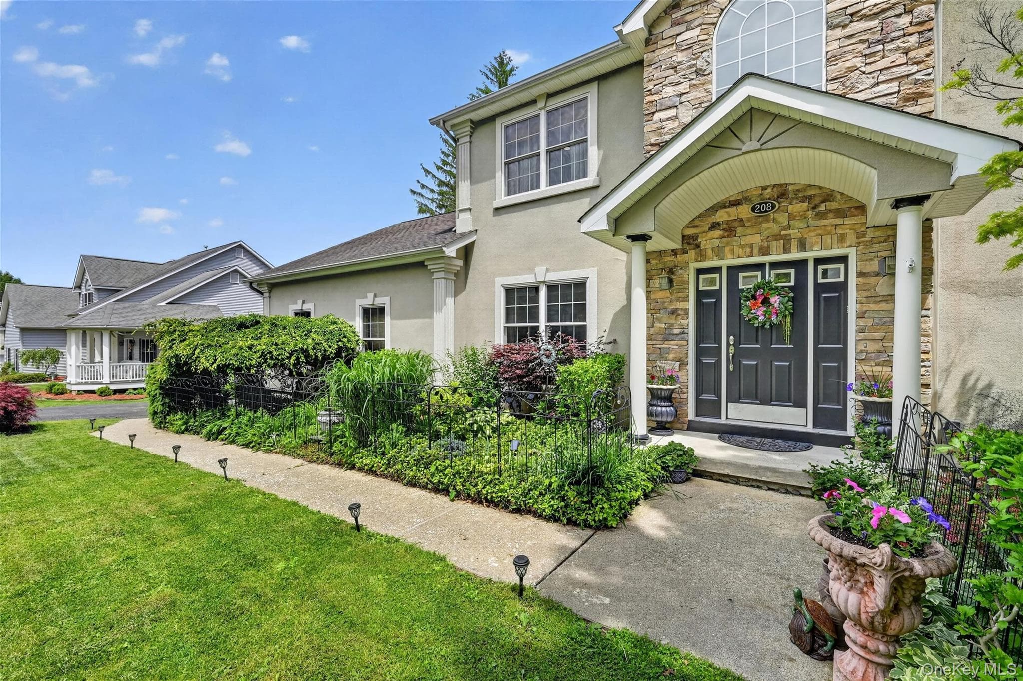 208 Oakland Avenue thumbnail 4