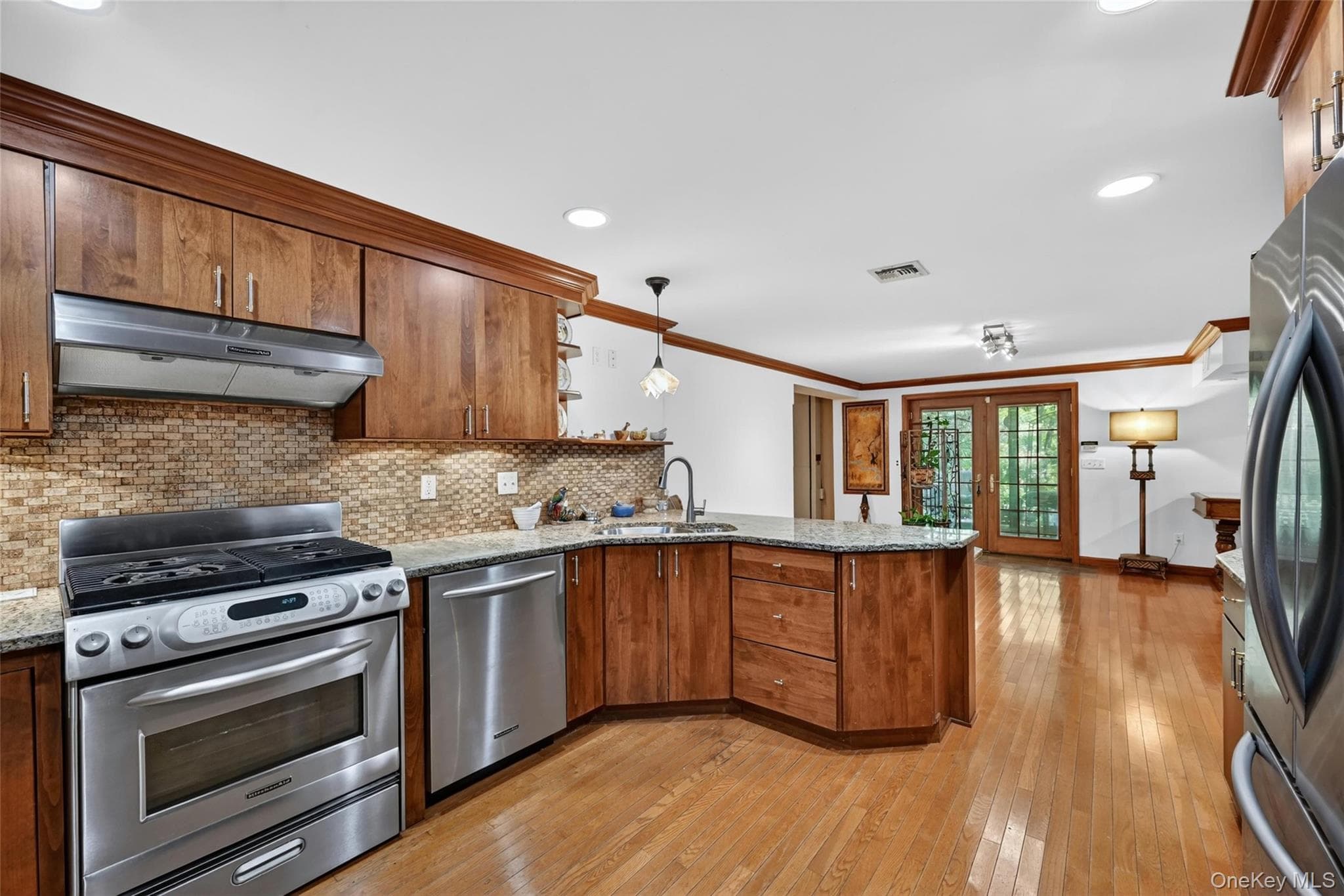 208 Oakland Avenue thumbnail 34