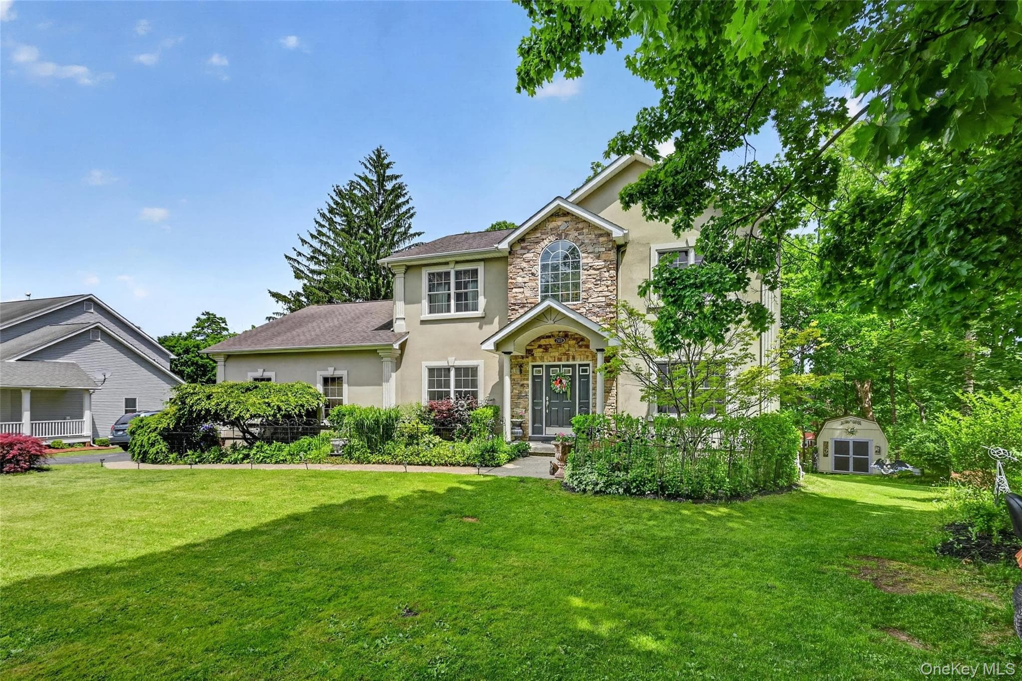 208 Oakland Avenue thumbnail 3