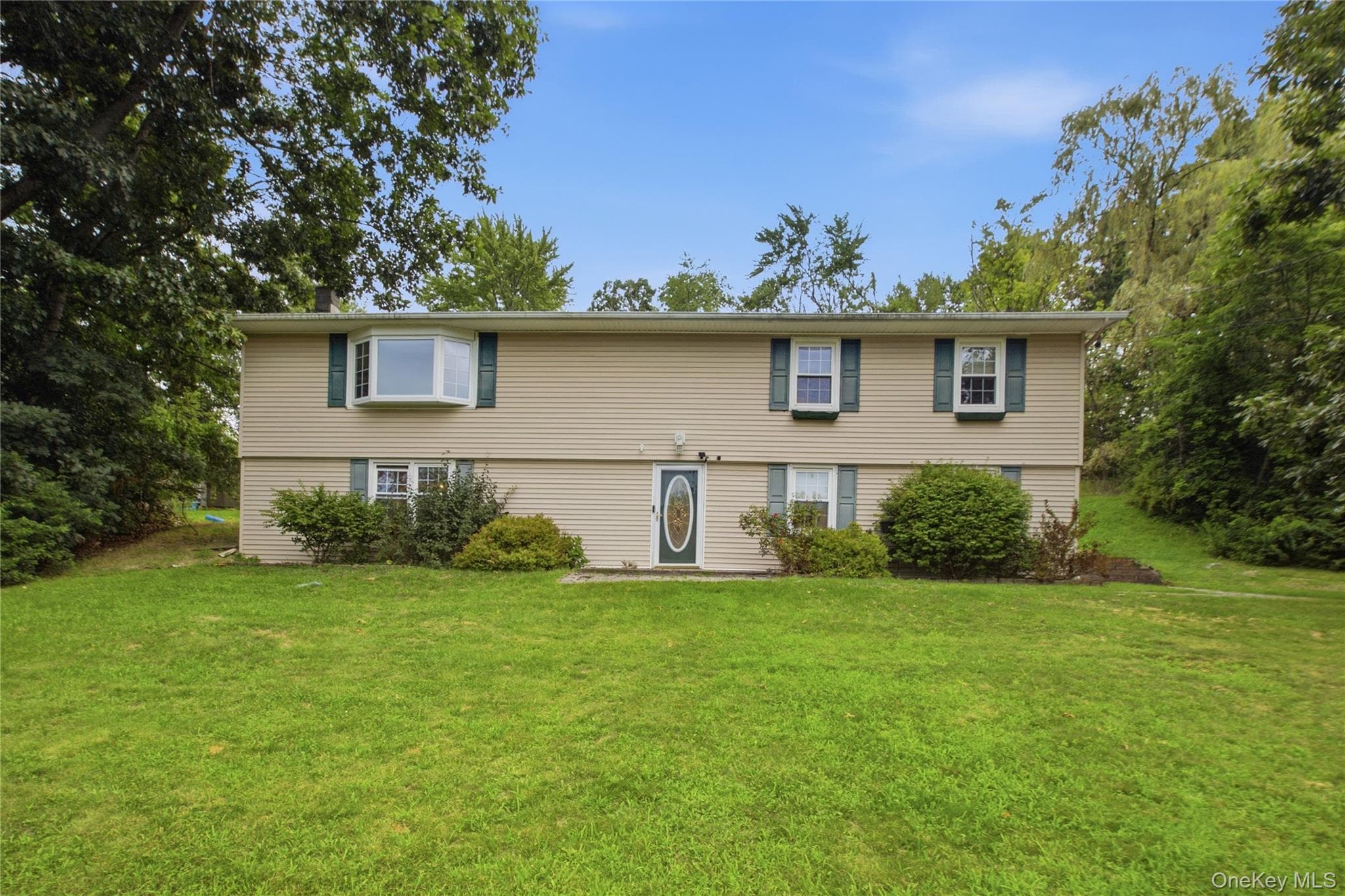 34 Hillview Circle photo 1